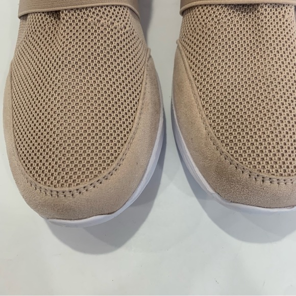 Mudd brand size 11 light pink beige platform cloth top shoes suede accent - Picture 3 of 13